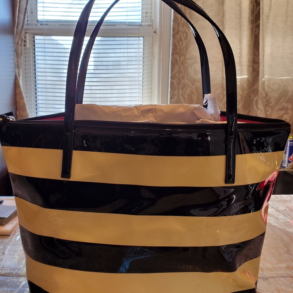 Kate Spade Sophie Penn Valley Tote - Picture 9 of 14